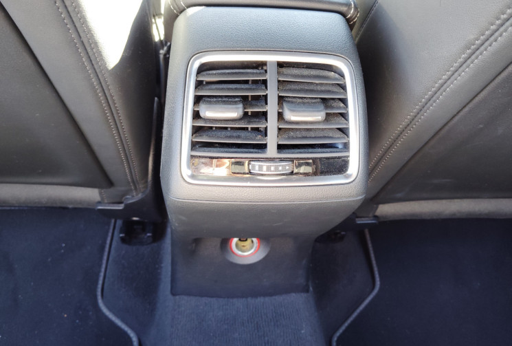 Audi Q3 2.0 TDI 184ch S line quattro S tronic  Audi Q3 2.0 TDI 184ch S line quattro S tronic