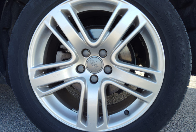 Audi Q3 2.0 TDI 184ch S line quattro S tronic  Audi Q3 2.0 TDI 184ch S line quattro S tronic