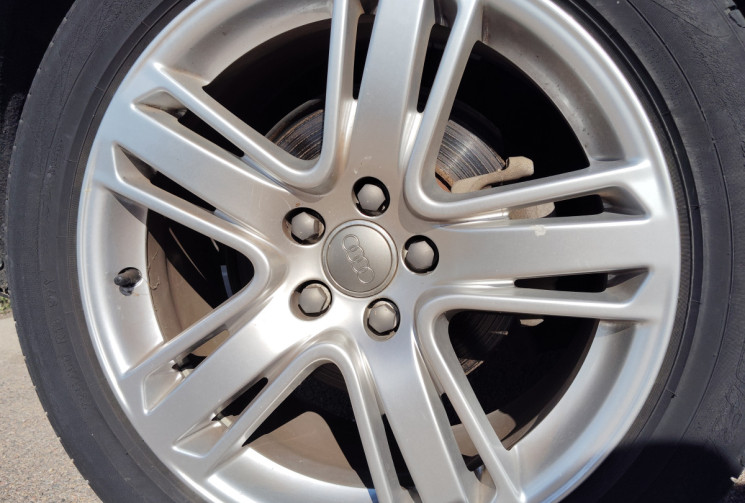 Audi Q3 2.0 TDI 184ch S line quattro S tronic  Audi Q3 2.0 TDI 184ch S line quattro S tronic