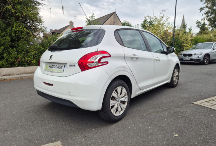 Peugeot 208 1.4 HDi FAP Active 5p Peugeot 208 1.4 HDi FAP Active 5p