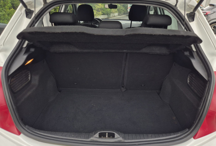 Peugeot 208 1.4 HDi FAP Active 5p Peugeot 208 1.4 HDi FAP Active 5p