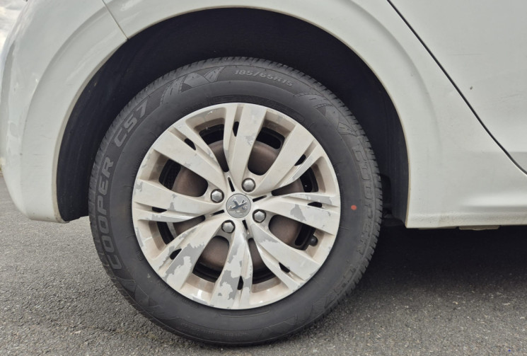 Peugeot 208 1.4 HDi FAP Active 5p Peugeot 208 1.4 HDi FAP Active 5p