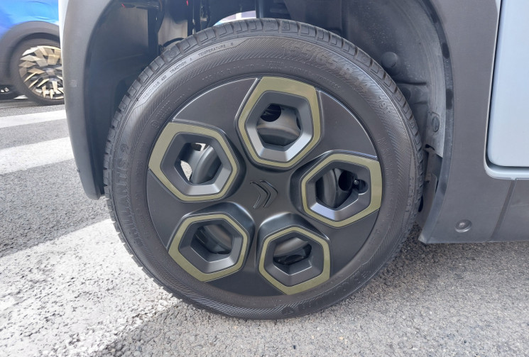 Citroën Ami TONIC 5.4 kWh 1 ERE MAIN 10020 kms Citroën Ami TONIC 5.4 kWh 1 ERE MAIN 10020 kms