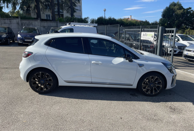 Renault CLIO V 1.6 E-TECH / 145 CH / ALPINE