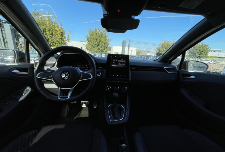 Renault CLIO V 1.6 E-TECH / 145 CH / ALPINE