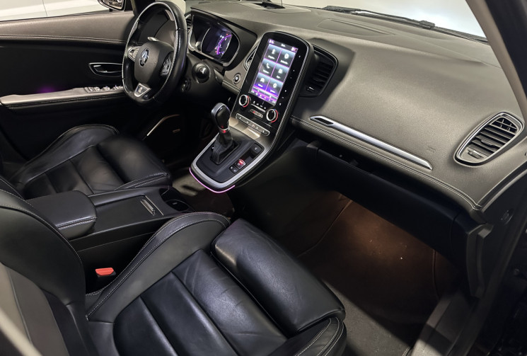 Renault GRAND SCENIC 1.6 dCi 160 ch Energy Initiale Paris EDC