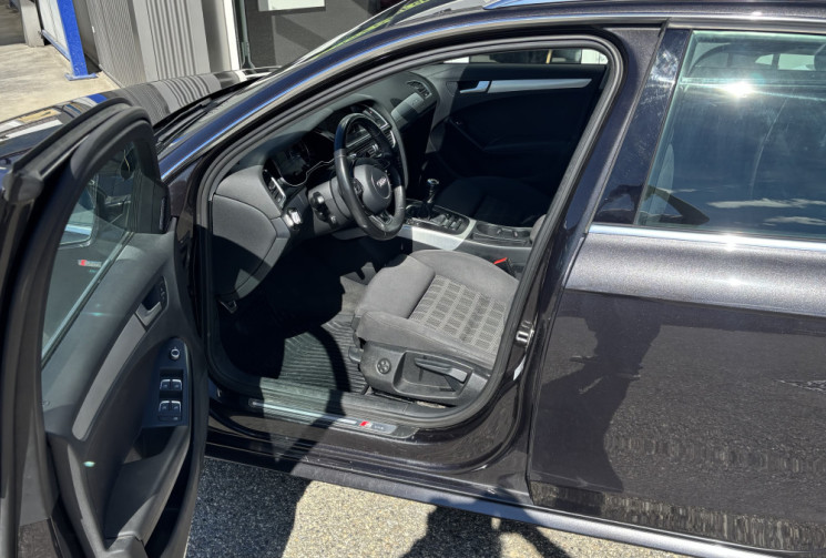 Audi A4 Avant 2.0 TFSI 180 QUATTRO e85 Flexfuel - Origine Audi 