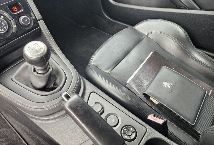 Peugeot RCZ PH1 1.6 THP 156 BVM
