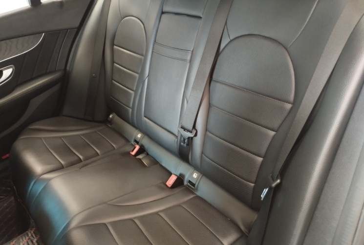Mercedes Classe C 220 CDi 2.1 CDI 16V 7G-TRONIC+ BlueTEC 170 cv Boîte auto