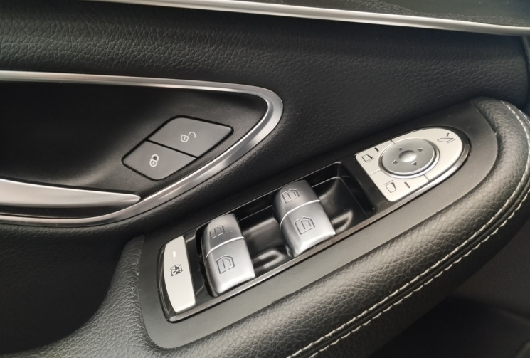 Mercedes Classe C 220 CDi 2.1 CDI SPORTLINE 16V 7G-TRONIC+ BlueTEC 170 cv Boîte auto