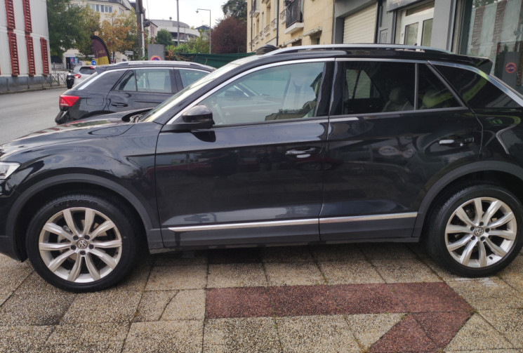 Volkswagen T-Roc CARAT EXCLUSIVE 1.5 TSI 150  DSG7 