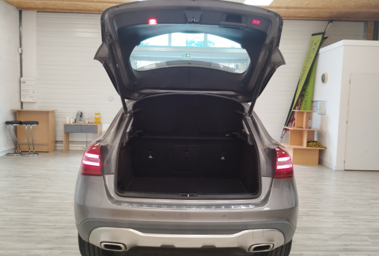 Mercedes GLA 200 d Phase 2 16V  2.1 7G-DCT 136 cv Boîte auto