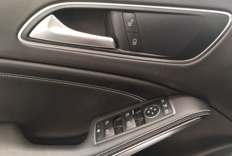 Mercedes GLA 200 d Phase 2 16V  2.1 7G-DCT 136 cv Boîte auto