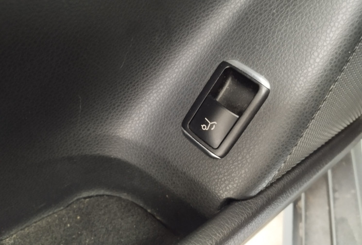 Mercedes GLA 200 d Phase 2 16V  2.1 7G-DCT 136 cv Boîte auto