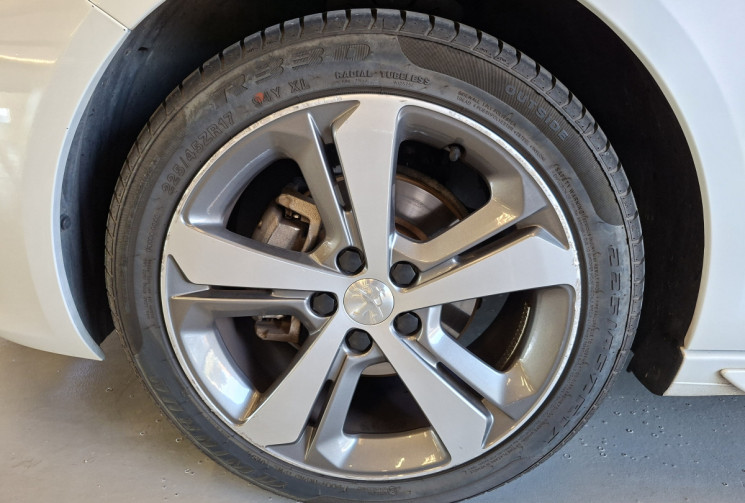 Peugeot 308 1.2 Pure tech 130 GT LINE ETA6