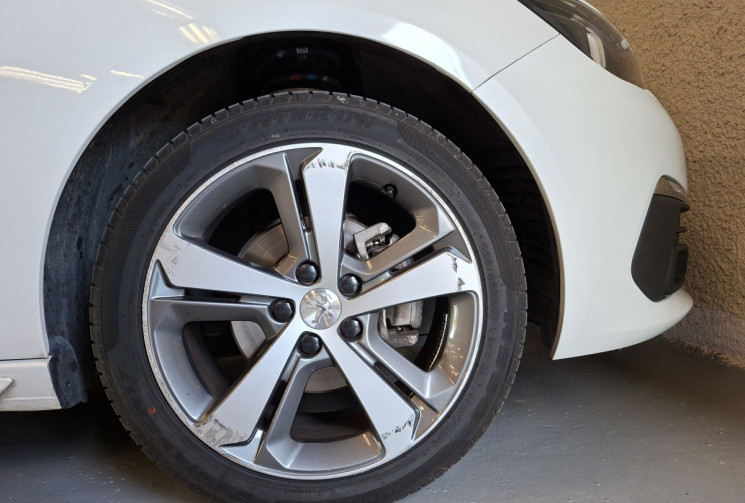 Peugeot 308 1.2 Pure tech 130 GT LINE ETA6
