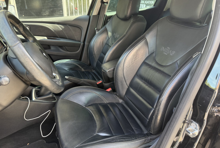 Renault Clio IV 4 Initiale Paris 1.2 Tce 120 ch / Cuir chauffant / Camera / Bose / LED