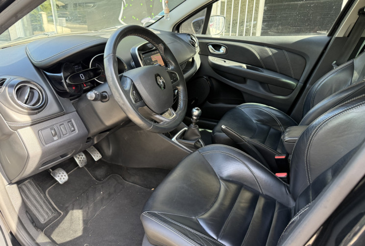 Renault Clio IV 4 Initiale Paris 1.2 Tce 120 ch / Cuir chauffant / Camera / Bose / LED