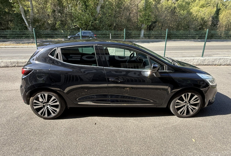 Renault Clio IV 4 Initiale Paris 1.2 Tce 120 ch / Cuir chauffant / Camera / Bose / LED