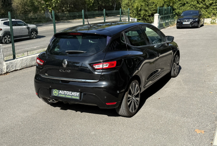 Renault Clio IV 4 Initiale Paris 1.2 Tce 120 ch / Cuir chauffant / Camera / Bose / LED