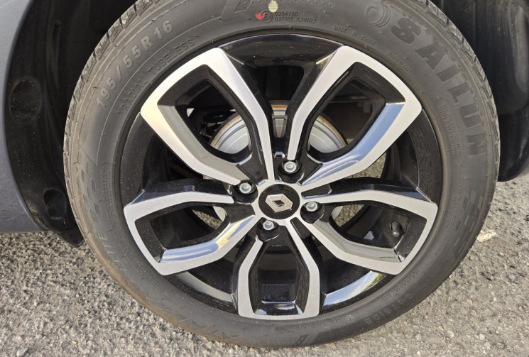 Renault Clio 0.9 TCe 90ch energy Intens * ENTRETIEN FULL RENAULT * FAIBLE KILOMETRAGE* 