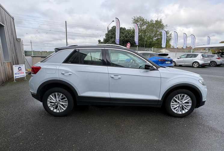 Volkswagen T-Roc  115 CV 1.0 TSI LOUNGE / START & STOP / ATTELAGE / GARANTIE 12 MOIS