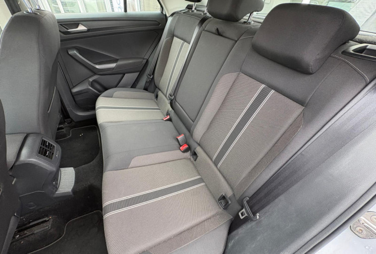 Volkswagen T-Roc  115 CV 1.0 TSI LOUNGE / START & STOP / ATTELAGE / GARANTIE 12 MOIS