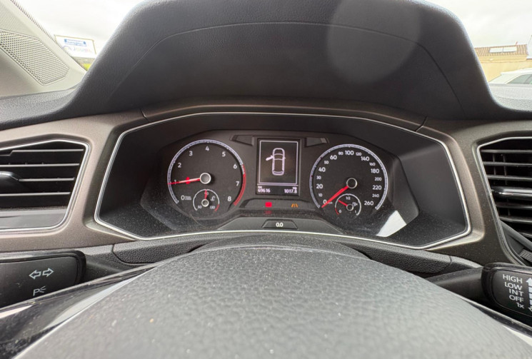 Volkswagen T-Roc  115 CV 1.0 TSI LOUNGE / START & STOP / ATTELAGE / GARANTIE 12 MOIS