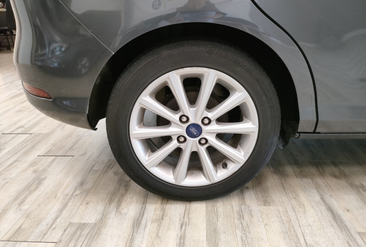 Ford B-MAX  1.6 TDCi 95ch FAP Titanium