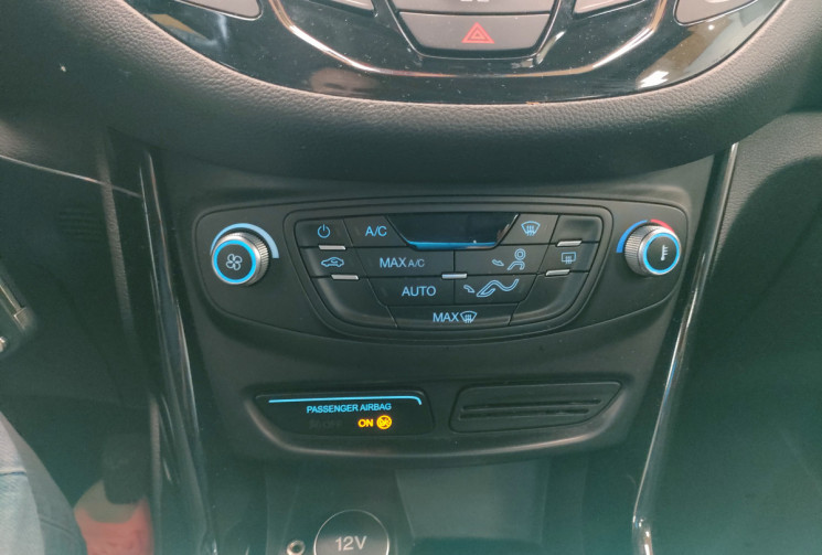 Ford B-MAX  1.6 TDCi 95ch FAP Titanium