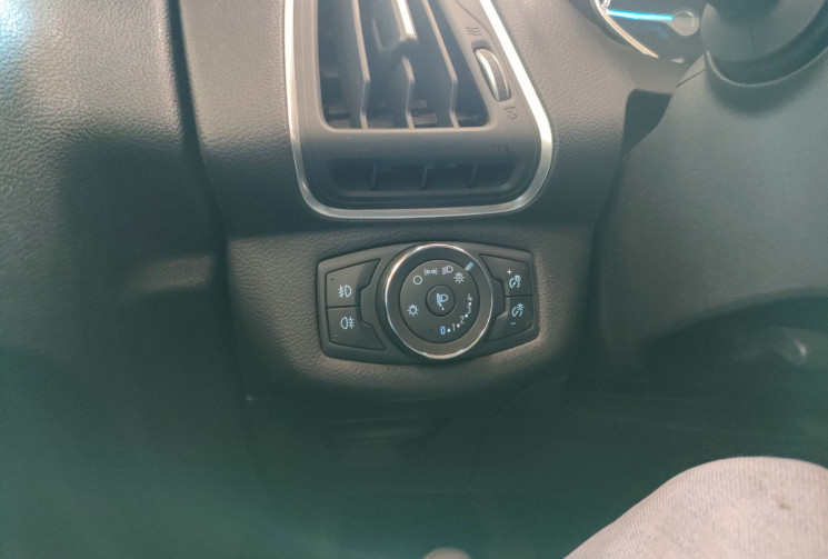 Ford B-MAX  1.6 TDCi 95ch FAP Titanium