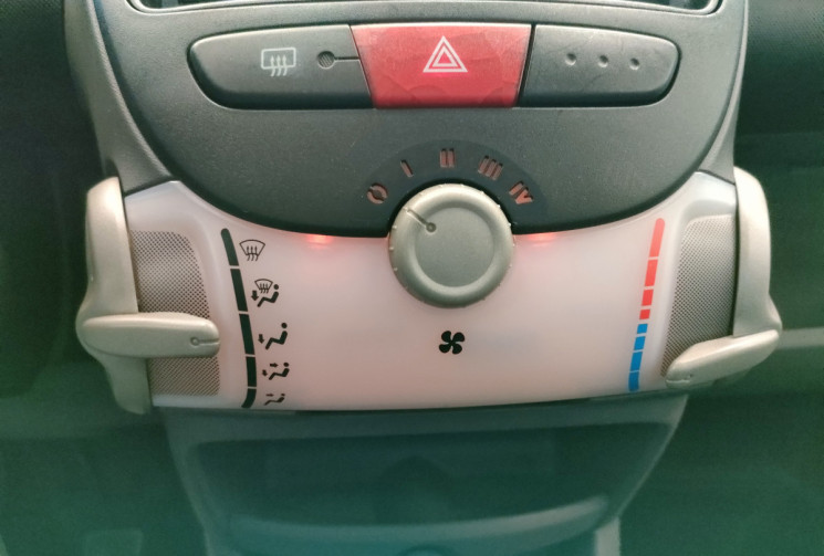 Peugeot 107 1.4 HDI 55CH
