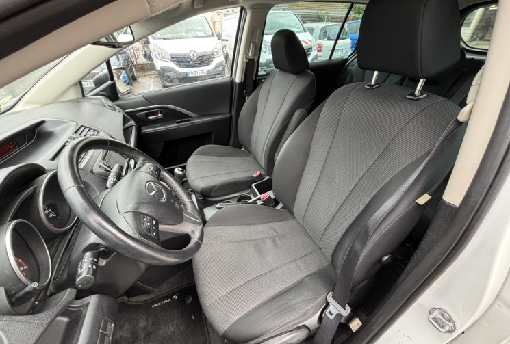 Mazda 5 / 1.6 / 115 ch / 7 places / Center-Line