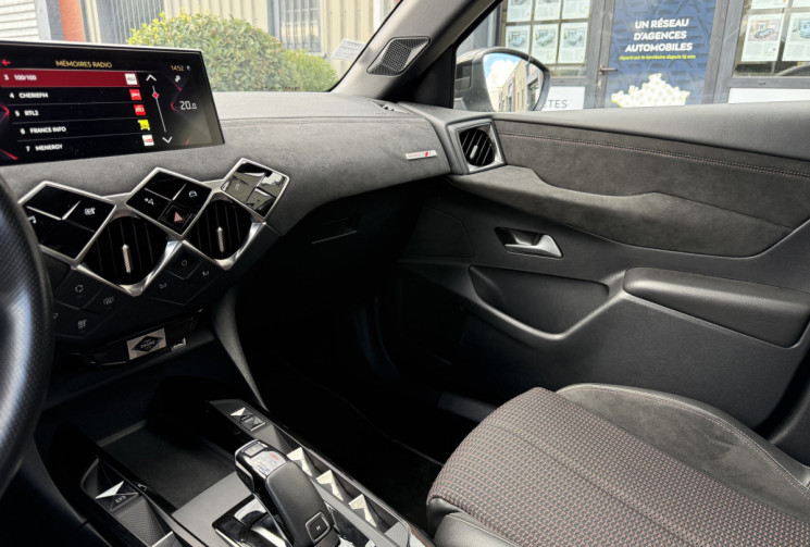 DS DS 3 Crossback PureTech 130 EAT8 Performance Line / CARPLAY