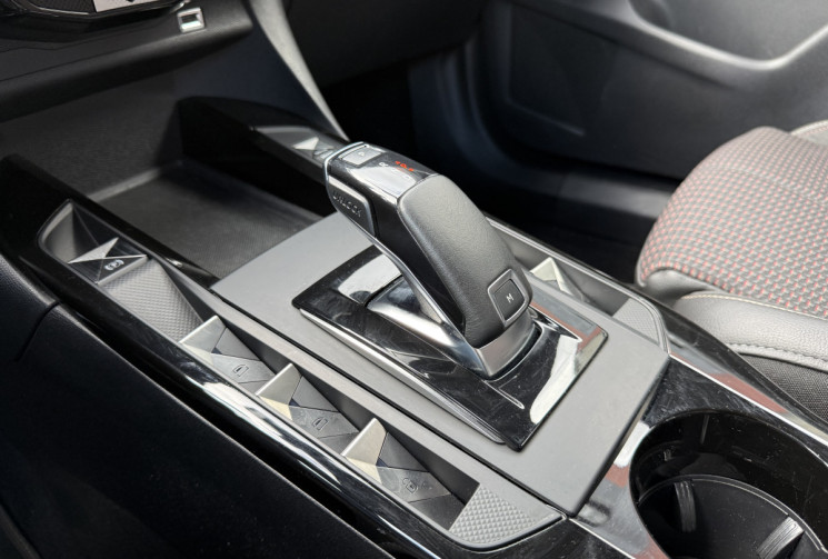 DS DS 3 Crossback PureTech 130 EAT8 Performance Line / CARPLAY