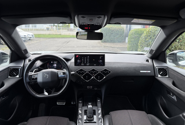 DS DS 3 Crossback PureTech 130 EAT8 Performance Line / CARPLAY