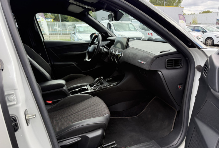DS DS 3 Crossback PureTech 130 EAT8 Performance Line / CARPLAY