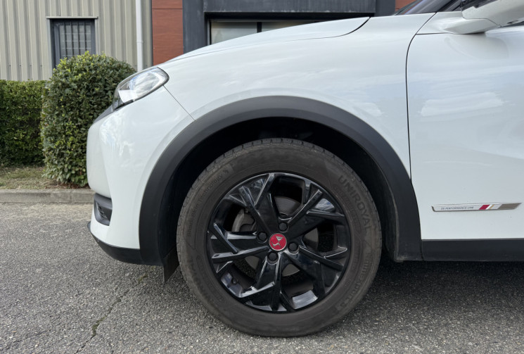 DS DS 3 Crossback PureTech 130 EAT8 Performance Line / CARPLAY