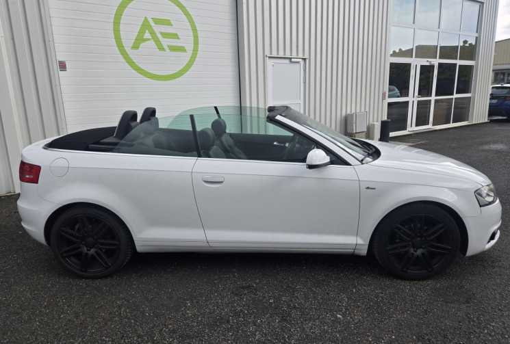 Audi A3 Cabriolet  2.0 TDi CR 16V FAP 140 cv S-LINE * Origine France * distribution neuve  * TBE *