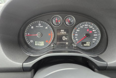 Audi A3 Cabriolet  2.0 TDi CR 16V FAP 140 cv S-LINE * Origine France * distribution neuve  * TBE *