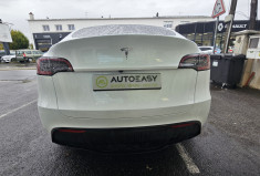 Tesla Model Y  Standard RWD 7900 km attelage origine 