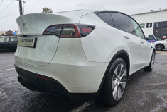 Tesla Model Y  Standard RWD 7900 km attelage origine 