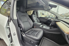 Tesla Model Y  Standard RWD 7900 km attelage origine 