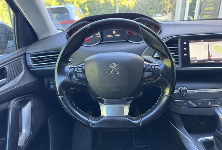Peugeot 308 Allure 1.2 THP 130 ch EAT6 / Carplay / Camera / Keyless / Garantie 6 mois