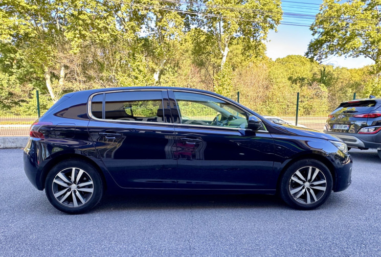 Peugeot 308 Allure 1.2 THP 130 ch EAT6 / Carplay / Camera / Keyless / Garantie 6 mois