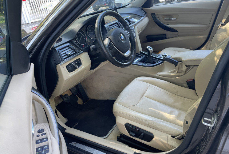BMW Série 3 320d Luxury * Française en stock / 2e main / Entretien à jour