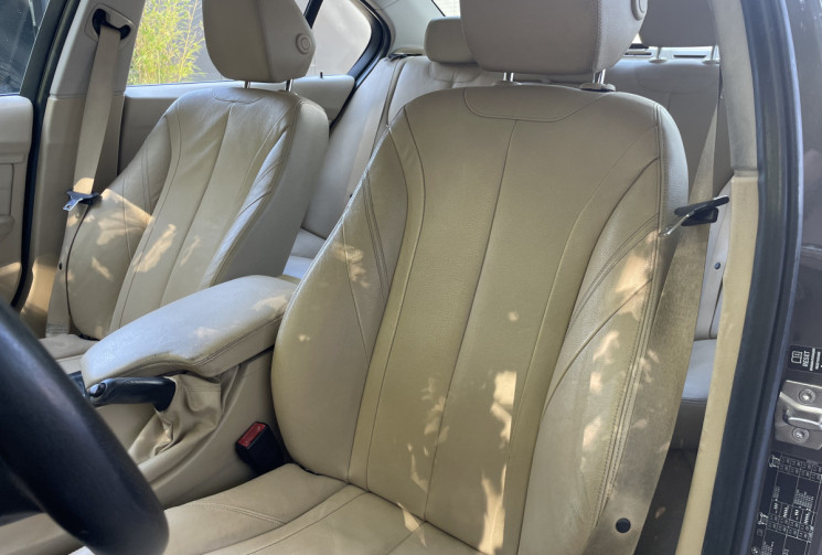 BMW Série 3 320d Luxury * Française en stock / 2e main / Entretien à jour