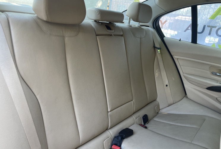 BMW Série 3 320d Luxury * Française en stock / 2e main / Entretien à jour