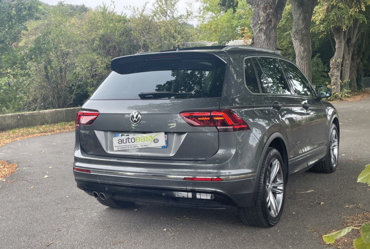 Volkswagen Tiguan 1.4 TSI DSG6 150 cv R-Line / Entretien Volkswagen / 