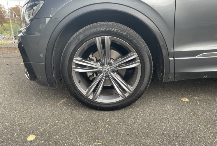Volkswagen Tiguan 1.4 TSI DSG6 150 cv R-Line / Entretien Volkswagen / 